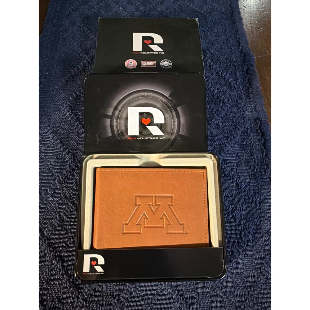 Rico Industries Minnesota Golden Gophers Mens Tan Leather Bifold Wallet in Tin
